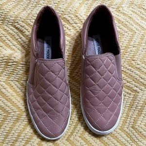 Steve Madden “Ellen” Quilted Slip-on Sneakers in Mauve - Size 7